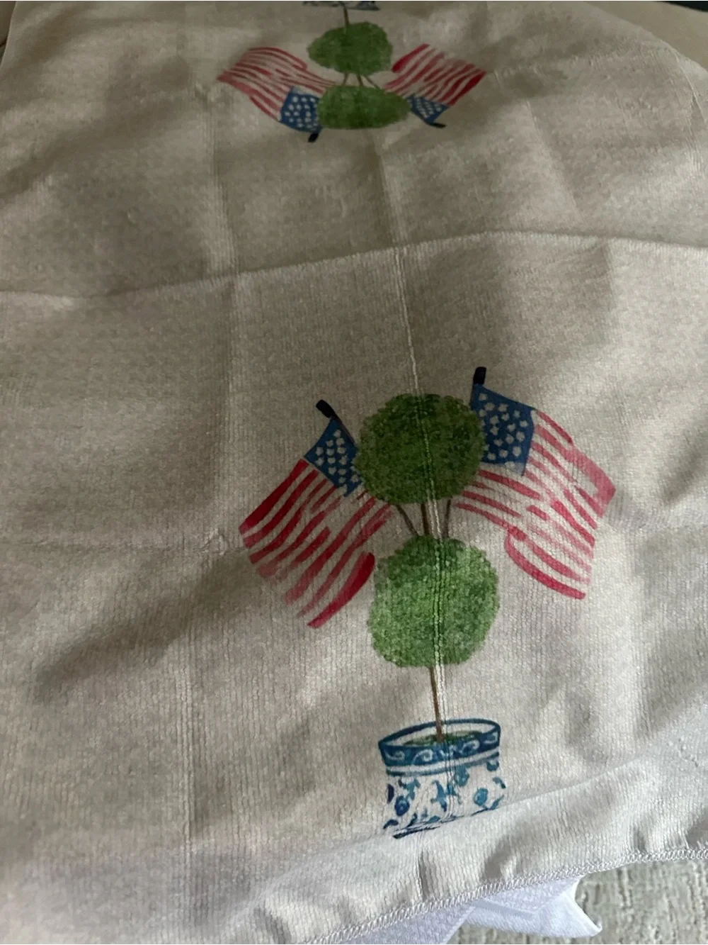 Patriotic Topiary Graphic kitchen towel Green, Red, Blue, new